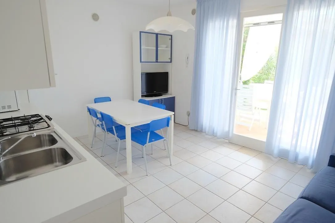 Marina Village Apartments Lido di Jesolo 0*,  Olaszország